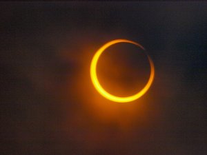 Assister à l’éclipse annulaire du soleil à la Réunion