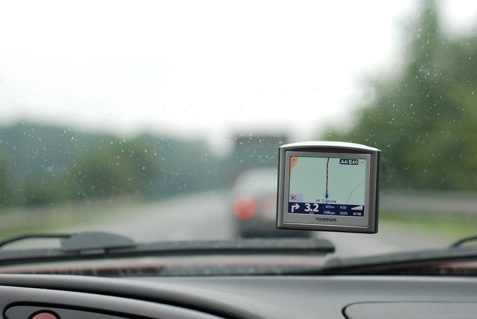 Louer une voiture avec GPS chez Rentacar pour un séjour sur la Réunion.