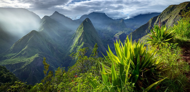 visitez l’île de la Réunion classée patrimoine de l’unesco à bord d’une voiture de location Rent a Car Reunion