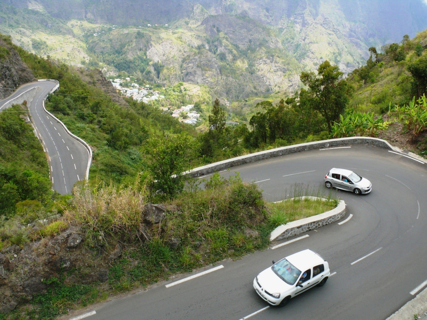 Visiter la Réunion en empruntant les itinéraires conseillés par Rent a car Réunion