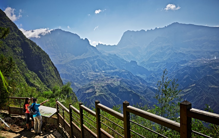 Point de vue à découvrir à Saint-Louis à la Réunion : La Fenêtre des Makes 